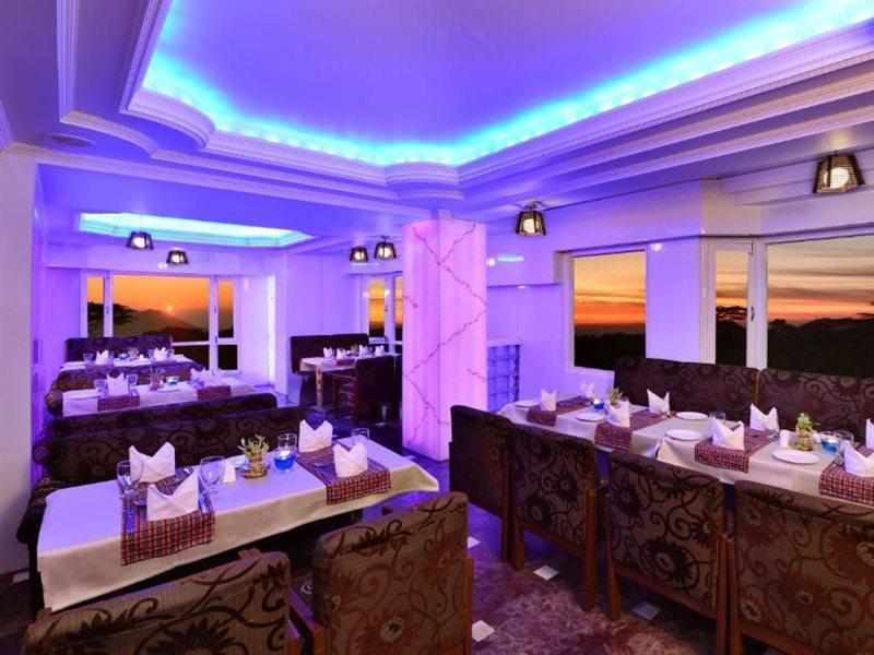 Ashiana Clarks Inn Shimla Exteriör bild
