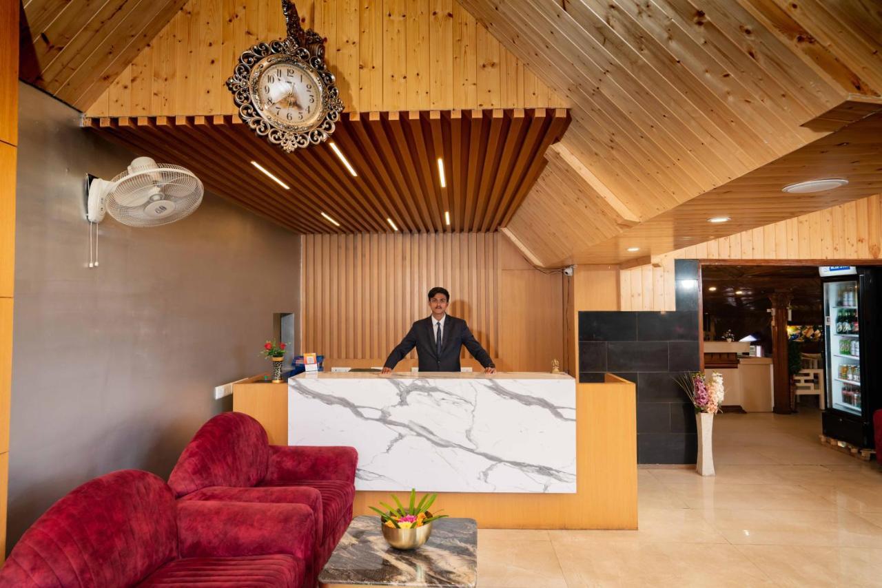 Ashiana Clarks Inn Shimla Exteriör bild