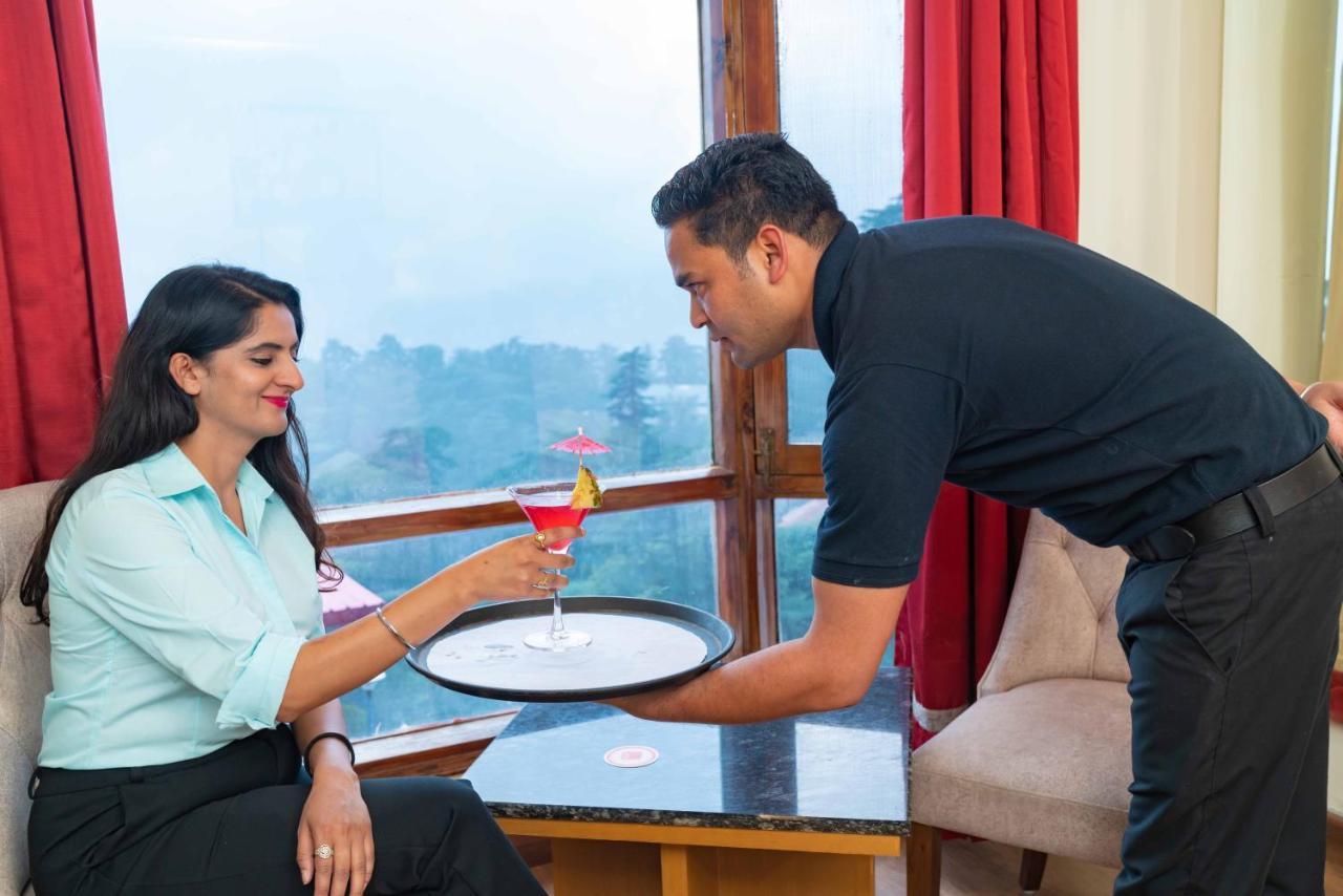 Ashiana Clarks Inn Shimla Exteriör bild
