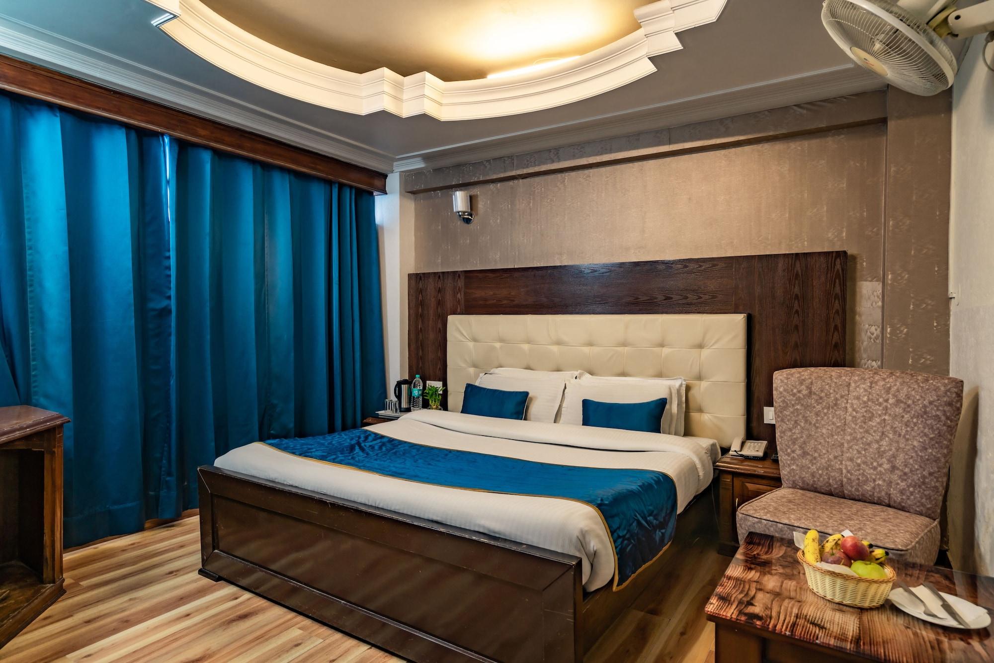 Ashiana Clarks Inn Shimla Exteriör bild